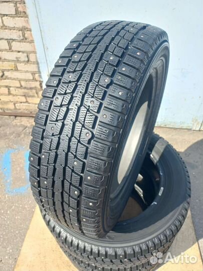 Dunlop SP Winter Ice 01 205/60 R16