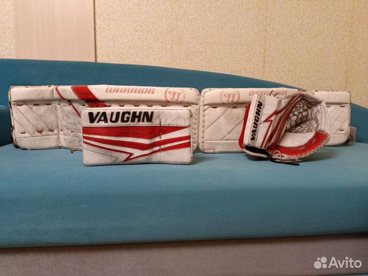 Вратарская хоккейная форма