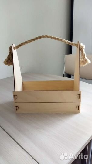 Подарочная коробка