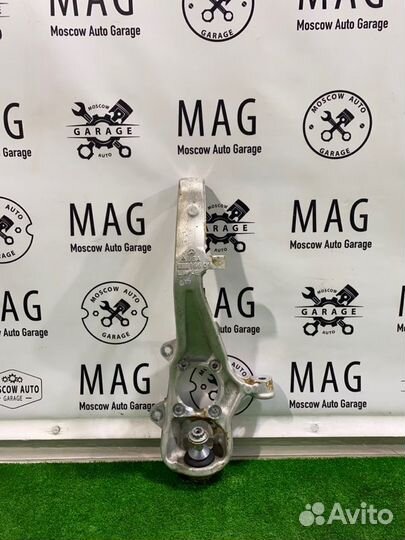 Кулак поворотный передний левый Mercedes-Benz Gls