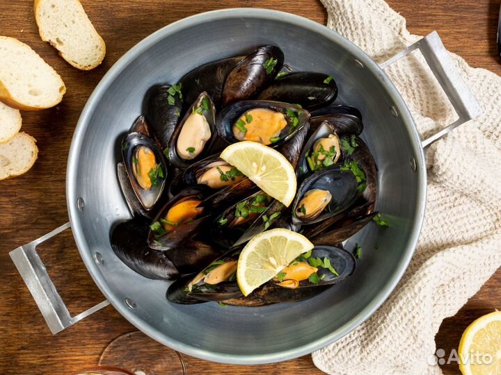 Мидии на полустворке (мясистые)