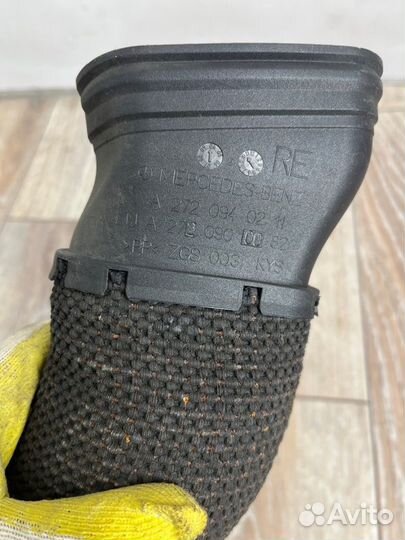 Патрубок воздушного фильтра правый Mercedes Cls