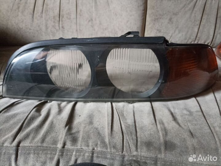 Задняя правая фара bmw E39