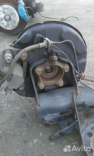 Подрамник toyota alphard GGH25 2GR-FE