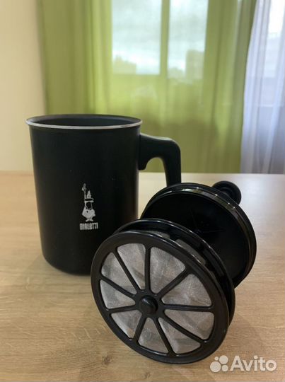 Вспениватель молока Bialetti Tuttocrema ручной