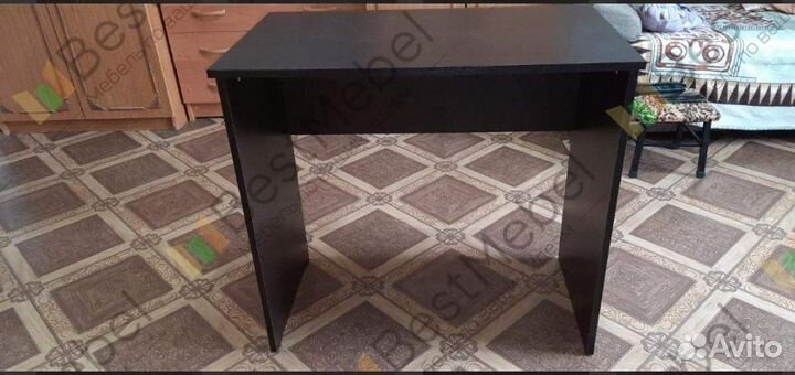 Письменный стол