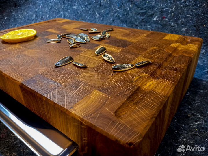 Торцевая разделочная доска с гастроемкостью