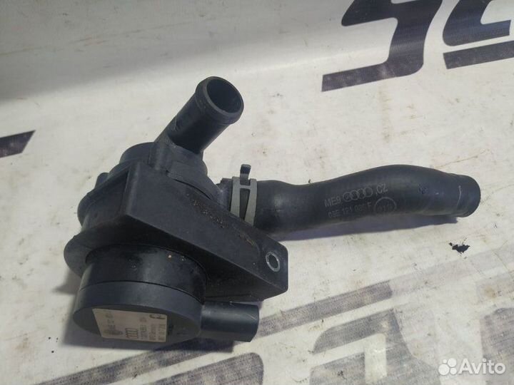 Насос системы охлаждения Audi A6 С6 caja