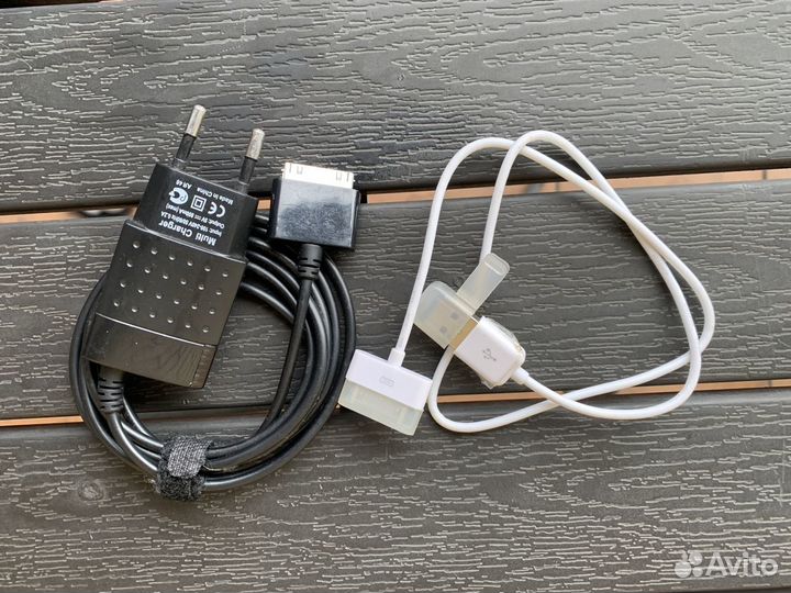 Два кабеля Apple 30-pin