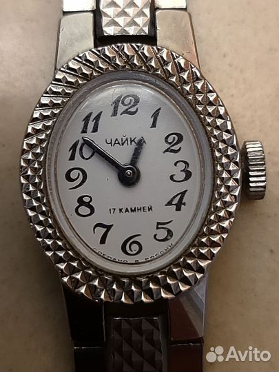 Часы наручные женские чайка