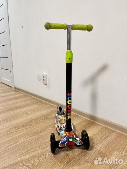 Самокат детский трехколесный светящиеся колеса