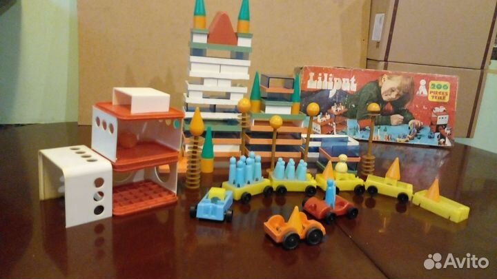 Детский советский пластмас. конструктор Лилипут