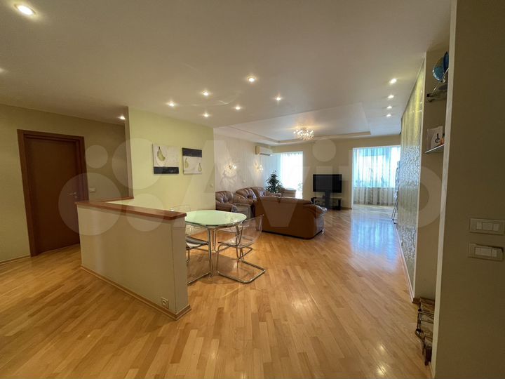 4-к. квартира, 158,4 м², 5/10 эт.