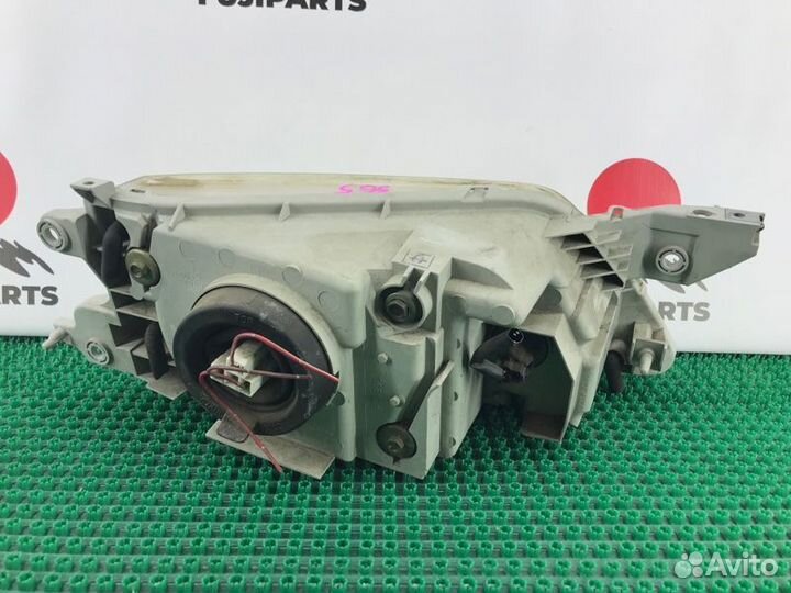 Фара передняя левая Mazda Premacy cpew FS 2001