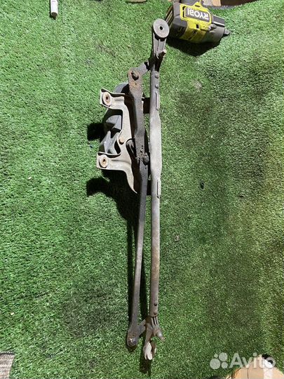 Трапеция дворников фиат типо 160 с дефектом