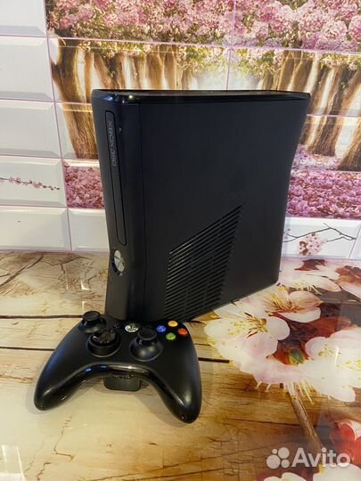 Xbox 360 750gb+118 игр