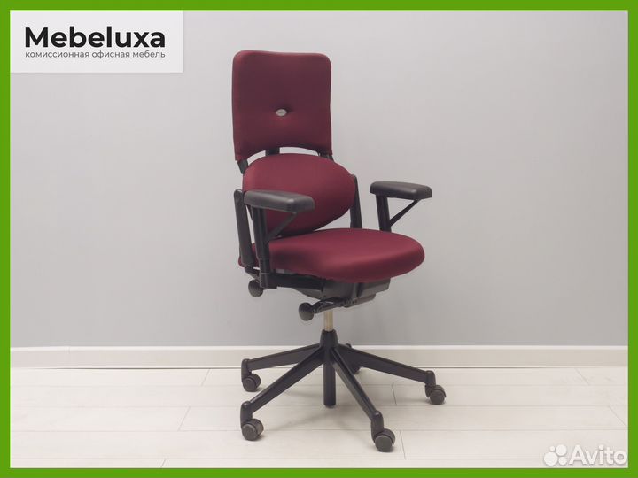 Кресло офисное Steelcase эргономичное