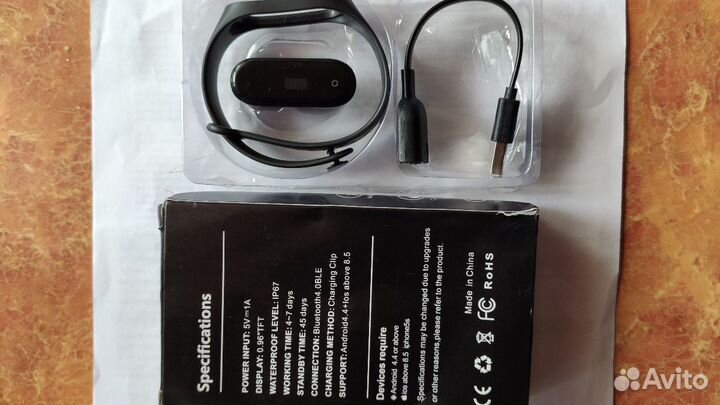 Браслет и зарядка к фитнес браслету М-2, М-4, Mi4