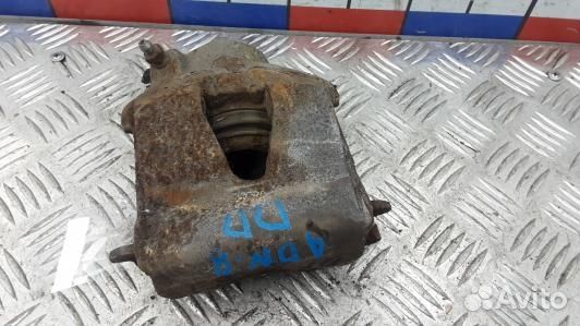 Суппорт тормозной передний правый volkswagen golf