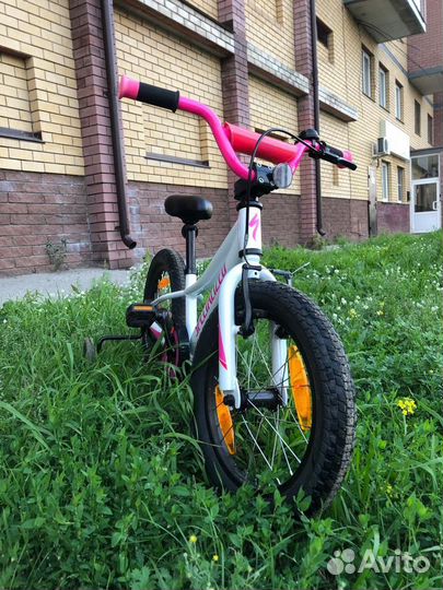 Детский велосипед 16 Specialized