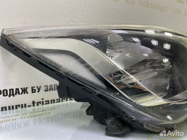 Фара галогеновая правая Hyundai Solaris 1 RB