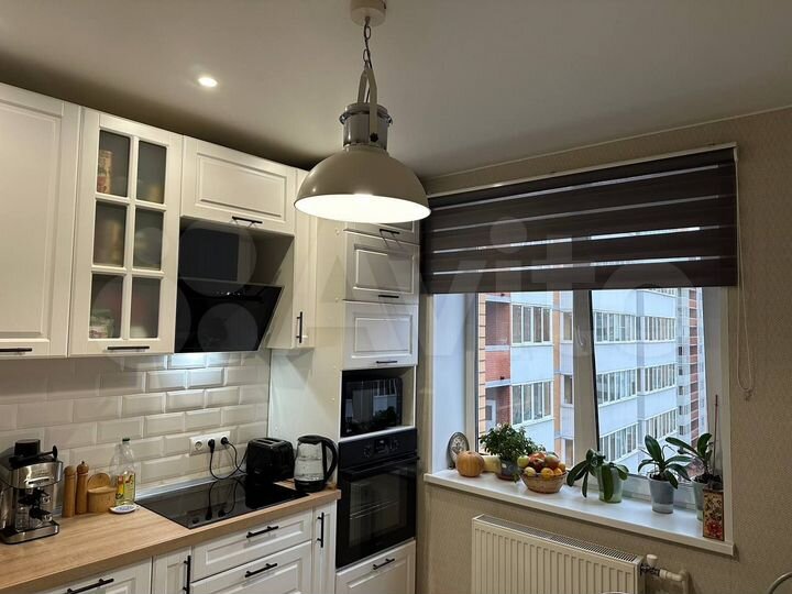 3-к. квартира, 82 м², 8/9 эт.