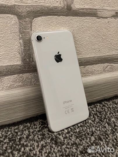 iPhone 8, 64 ГБ
