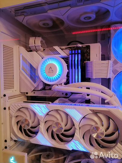 Palit GeForce RTX 4070 Ti super GamingPro White OC
