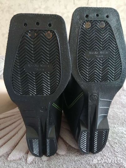 Ботинки лыжные