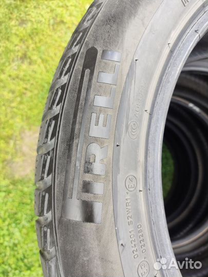 Pirelli Sottozero Winter 240 215/55 R17