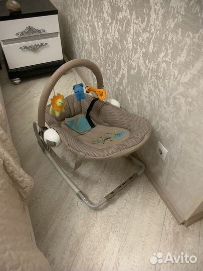 Шезлонг детский babyton