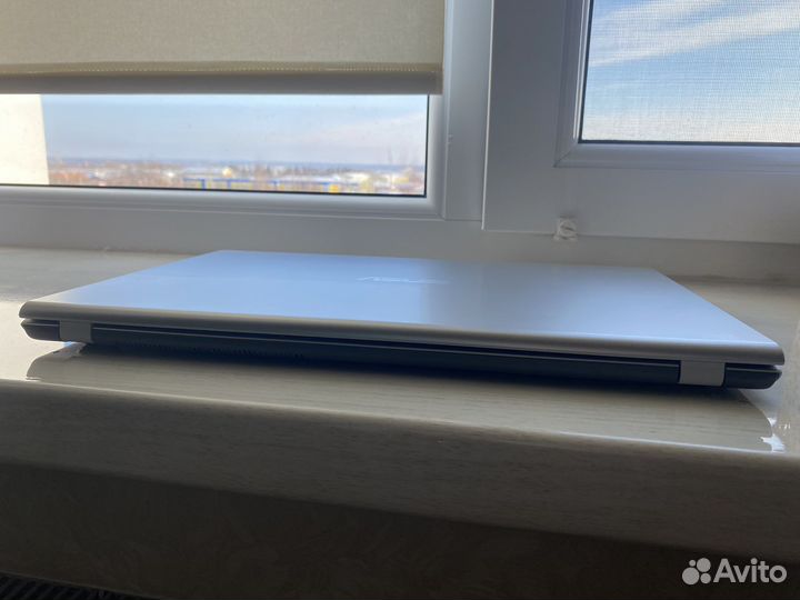 Ноутбук asus X515JP