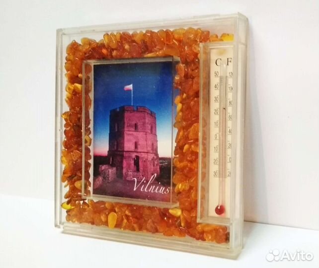 Термометр с натуральным янтарём