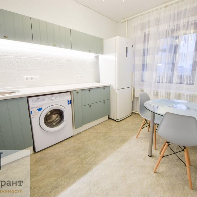 1-к. квартира, 42 м², 9/14 эт.