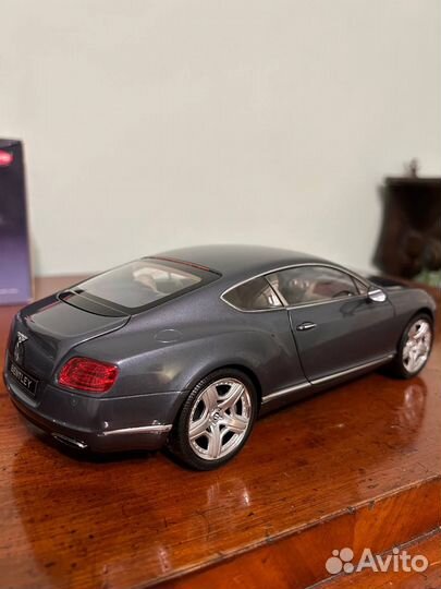 Bentley continental gt 1 18 модель