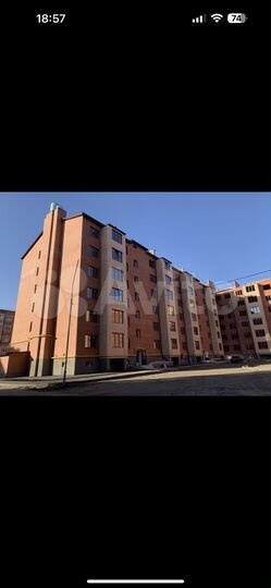 2-к. квартира, 90 м², 1/6 эт.