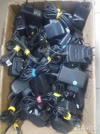 Зарядное устройство для телефона