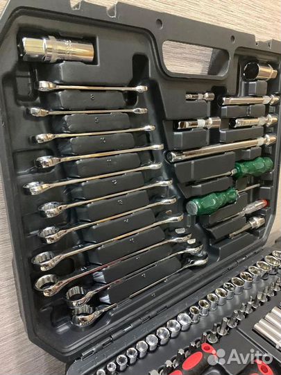 Набор инструментов в подарок