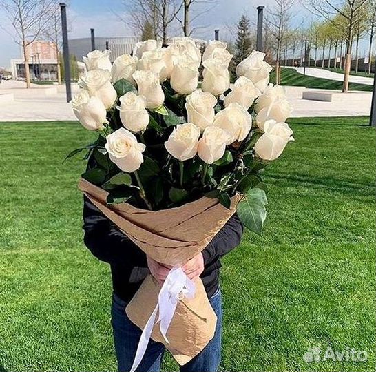 Высокие Розы с Доставкой