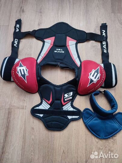 Нагрудник хоккейный easton