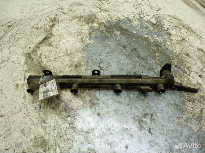 Топливная рейка / рампа Мазда 626 1998г 2л 85кВт