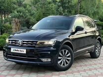 Volkswagen Tiguan 2.0 AMT, 2018, 85 000 км, с пробегом, цена 1 880 000 руб.