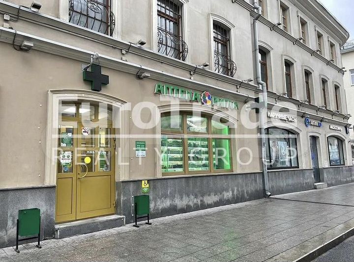 Продам торговое помещение, 287 м²