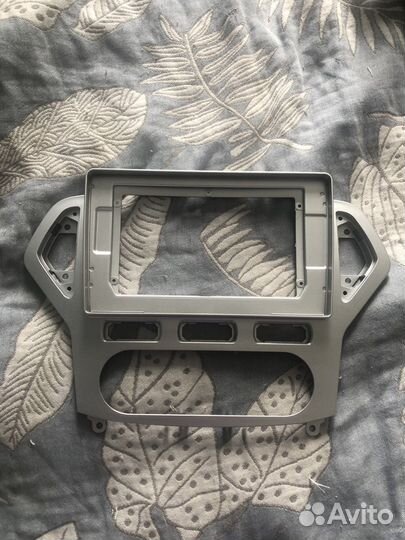 Рамка для магнитолы ford Mondeo