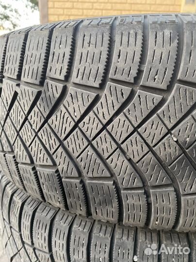 Pirelli Ice Zero 205/60 R16 96T