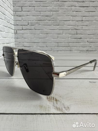 Солнцезащитные очки Celine CL40246U-Y