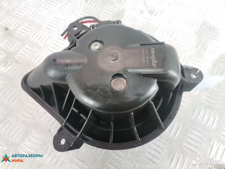 Моторчик печки Renault Scenic рест. 2002