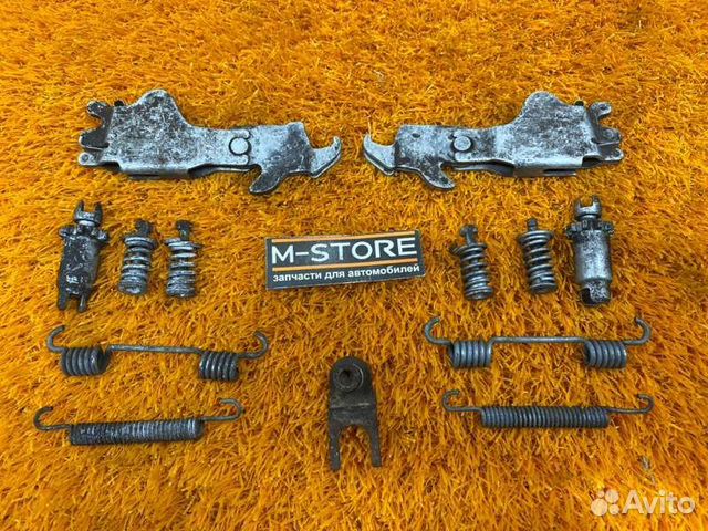 Механизм колодок ручника задний правый Bmw