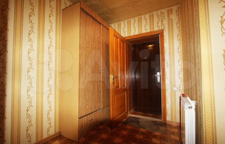 1-к. квартира, 42 м², 1/5 эт.