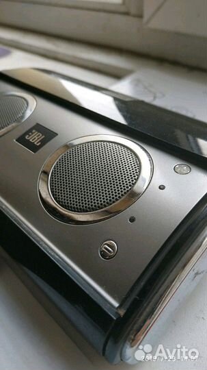 Портативная колонка JBL On Tour